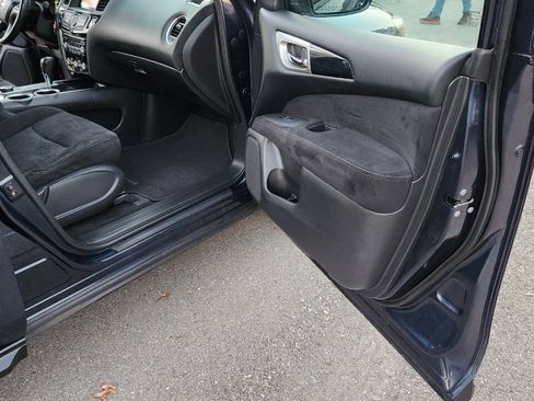 Used 2015 Nissan Pathfinder SV w/ Cargo Package FWD image 41