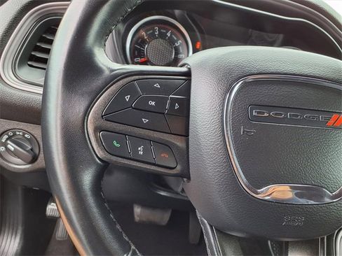 Used 2023 Dodge Challenger SXT image 12