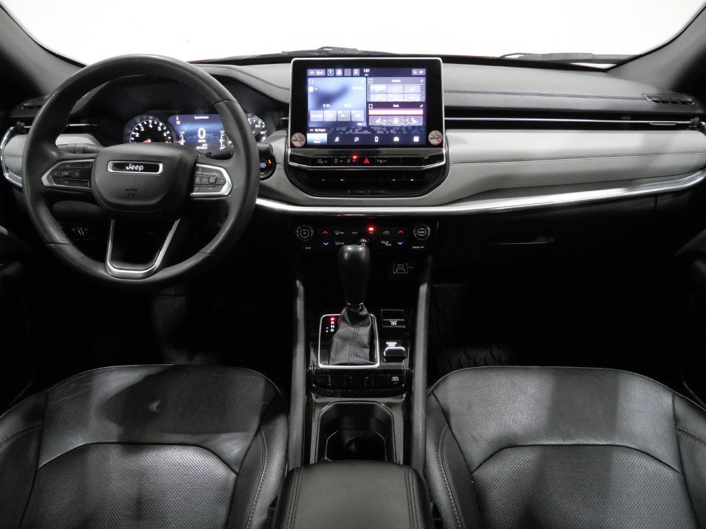 Used 2023 Jeep Compass Limited AWD/4WD image 10