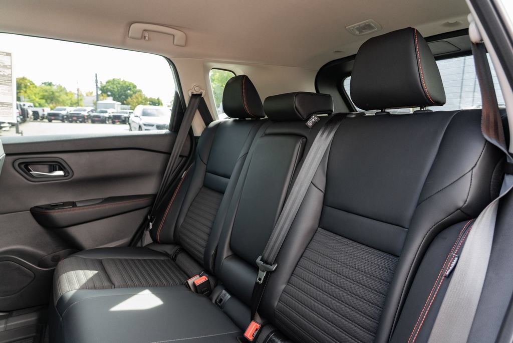 New 2026 Nissan Rogue SV AWD/4WD image 23