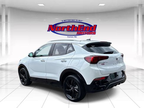 Used 2024 Buick Encore GX Sport Touring FWD image 5
