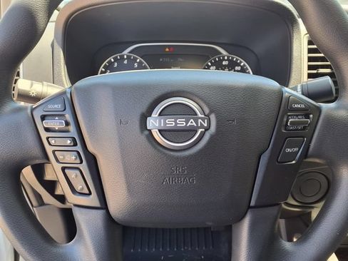 Used 2024 Nissan Frontier SV RWD image 9