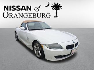 Used 2006 BMW Z4 3.0i RWD video 1