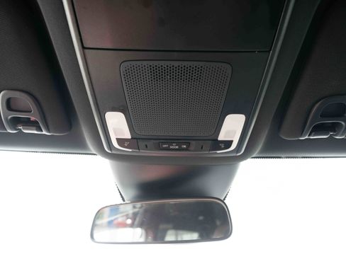 Certified 2025 Honda Pilot Sport image 18