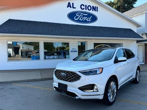 Certified 2022 Ford Edge Titanium w/ Equipment Group 301A AWD/4WD image 2