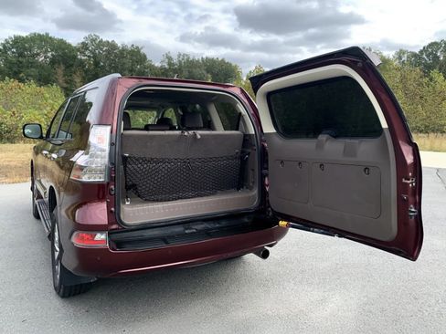 Used 2014 Lexus GX 460 Luxury image 9