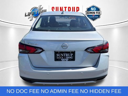 Used 2025 Nissan Versa SV FWD image 4