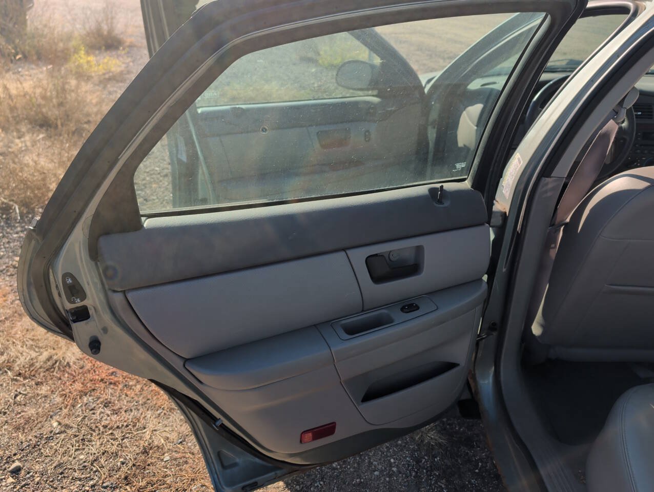Used 2006 Ford Taurus SEL FWD image 22