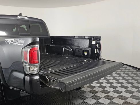 Used 2021 Toyota Tacoma TRD Off-Road image 14