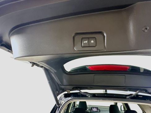 Used 2026 Nissan Rogue SV FWD image 28