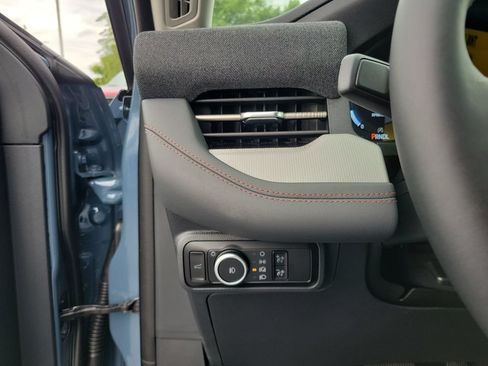New 2026 Ford Explorer Active w/ Active Comfort Package AWD/4WD image 22