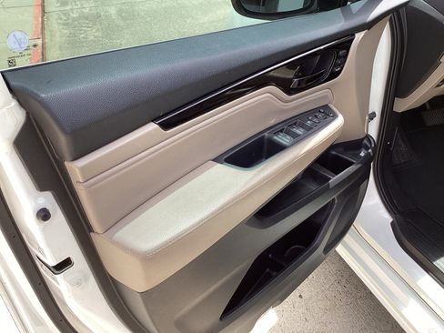 Used 2019 Honda Odyssey Elite image 17