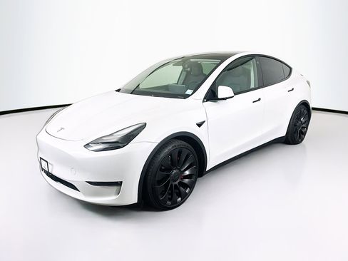 Used 2023 Tesla Model Y Performance AWD/4WD image 3
