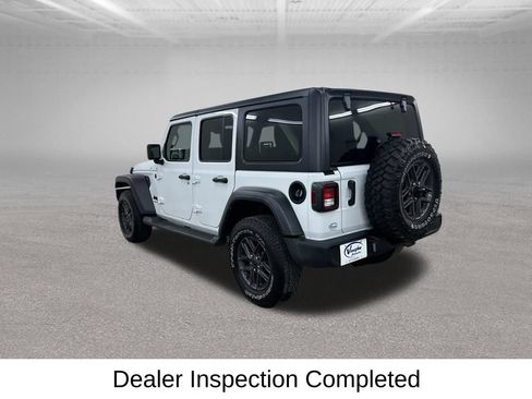 Used 2024 Jeep Wrangler Unlimited Sport AWD/4WD image 10