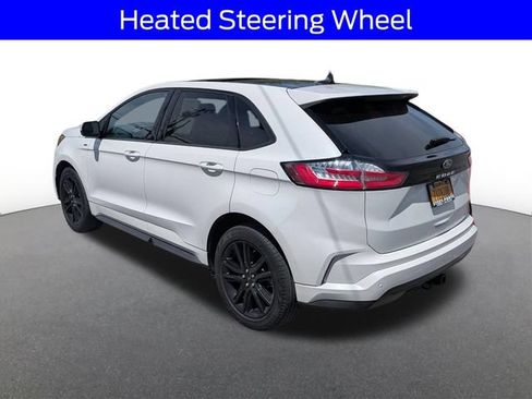 Used 2022 Ford Edge ST-Line w/ Class II Trailer Tow Package AWD/4WD image 3