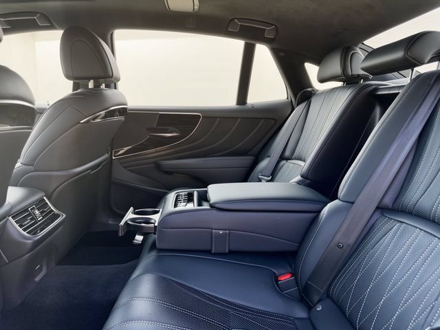 Used 2018 Lexus LS 500 w/ Interior Upgrade Package RWD image 27