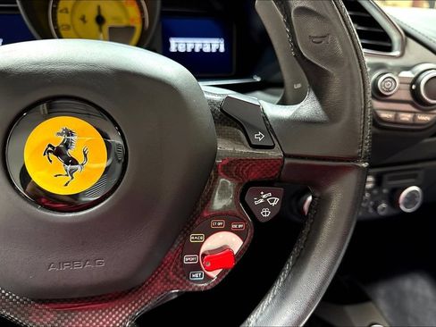 Used 2018 Ferrari 488 Spider RWD image 12