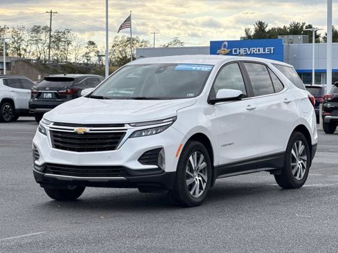 New 2024 Chevrolet Equinox LT w/ LPO, Floor Liner Package image 15