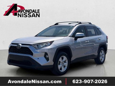 Used 2019 Toyota RAV4 XLE w/ Convenience Package FWD image 1