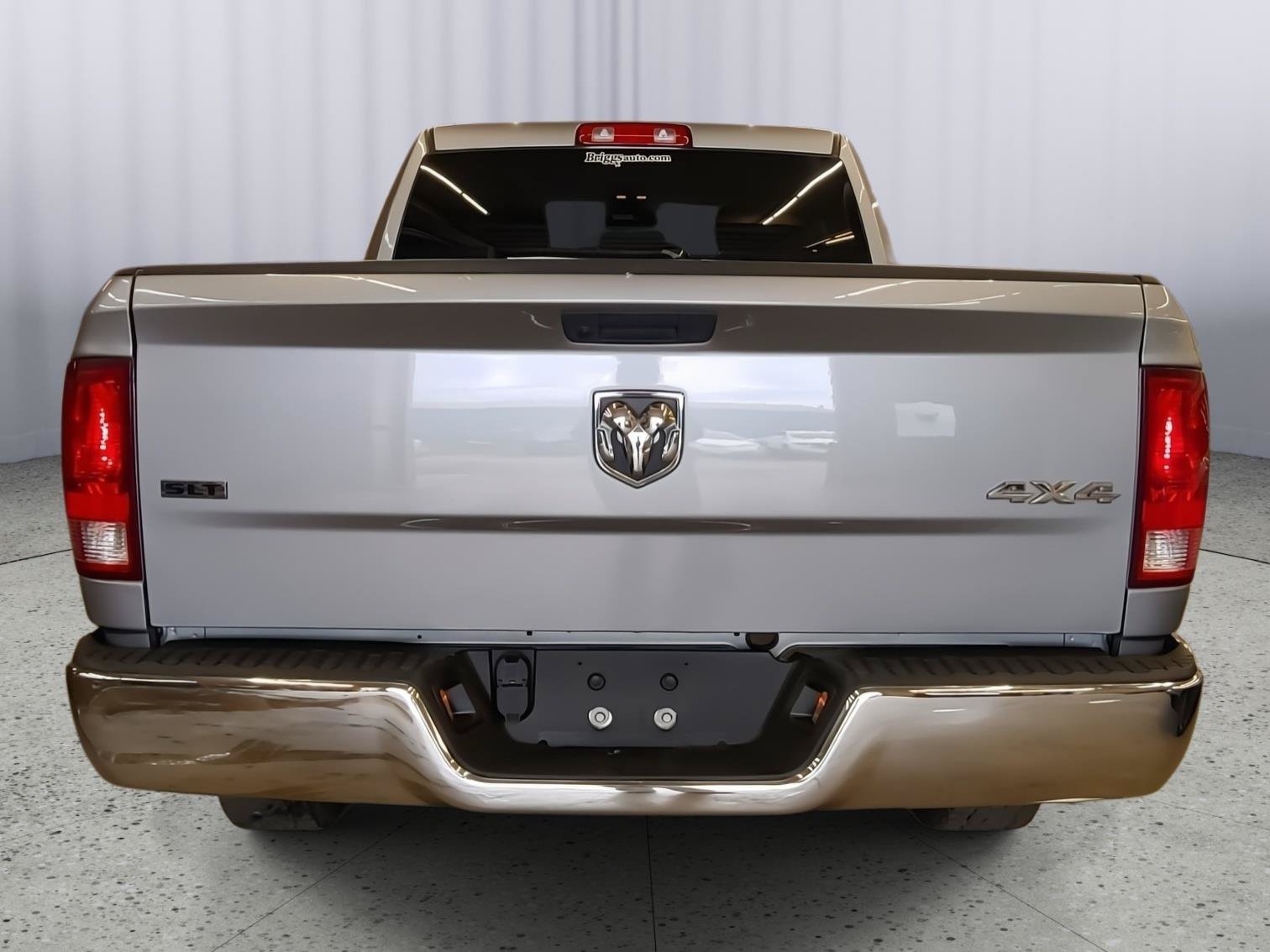 Used 2024 RAM 1500 Classic SLT AWD/4WD image 8