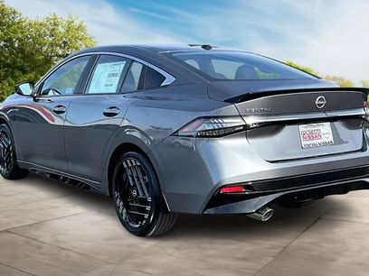 New 2026 Nissan Sentra SR w/ Floor Mat Package