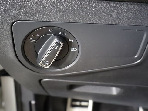 Used 2023 Volkswagen Tiguan SEL R-Line AWD/4WD image 36