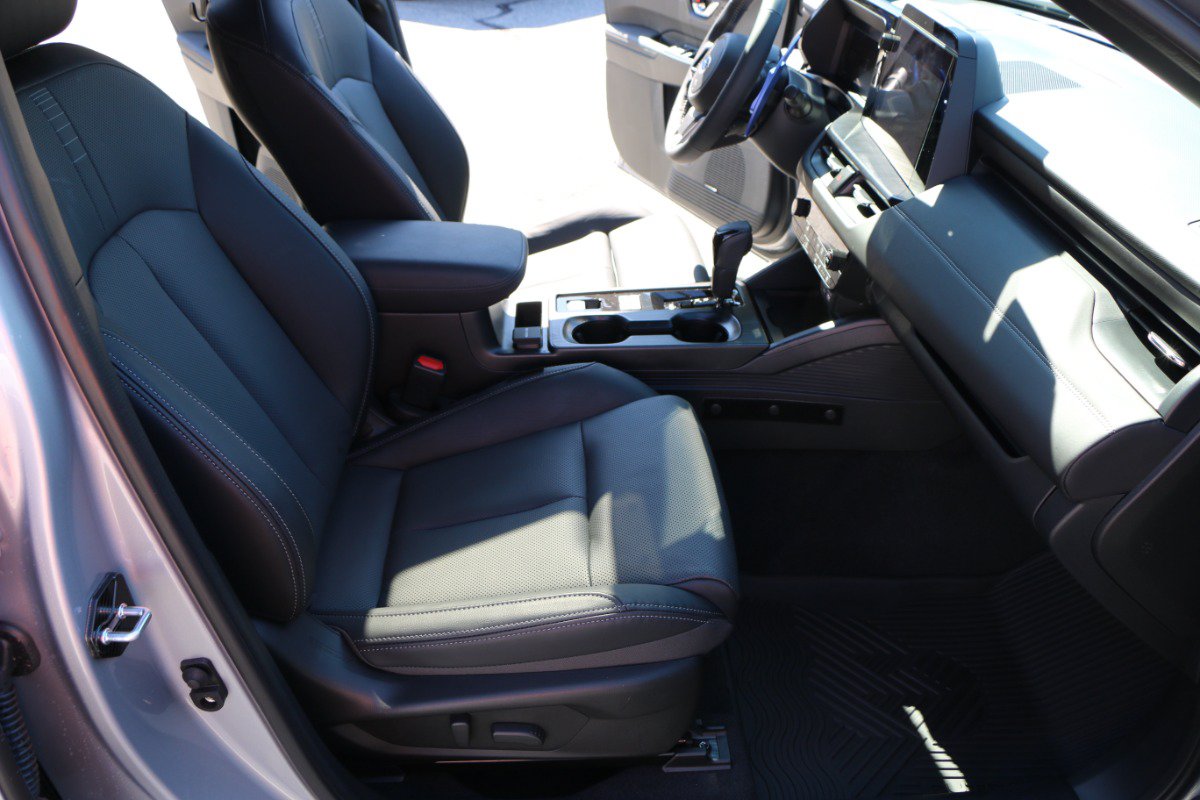 Used 2026 Subaru Outback Touring XT AWD/4WD image 32