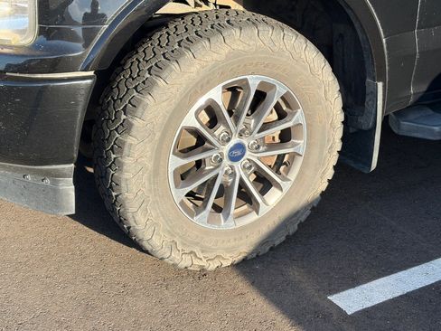 Used 2018 Ford F150 XLT w/ Equipment Group 302A Luxury AWD/4WD image 6
