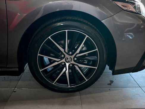 Used 2024 Toyota Camry SE image 40