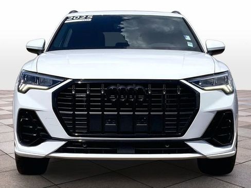 Certified 2025 Audi Q3 2.0T Premium w/ Convenience Package AWD/4WD image 3