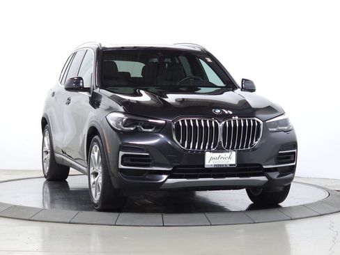 Used 2022 BMW X5 xDrive40i w/ Climate Comfort Package AWD/4WD image 1