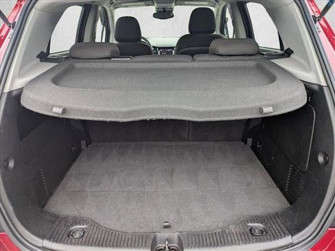 Used 2020 Chevrolet Trax LT FWD image 6