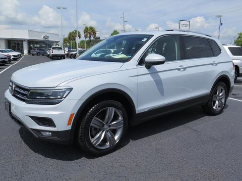 Used 2019 Volkswagen Tiguan SEL Premium image 8