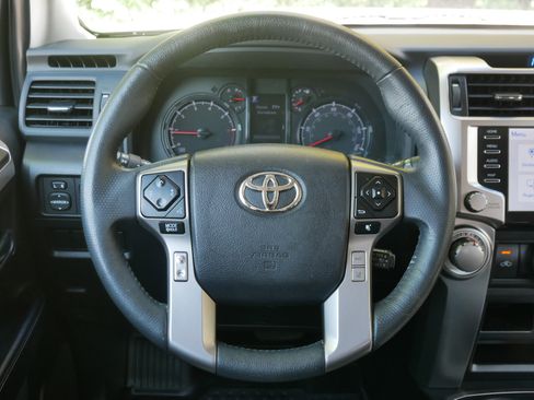 Used 2022 Toyota 4Runner SR5 Premium w/ Moonroof Package image 7