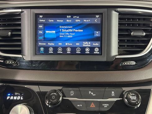 Used 2018 Chrysler Pacifica Touring Plus w/ Tire & Wheel Group image 28