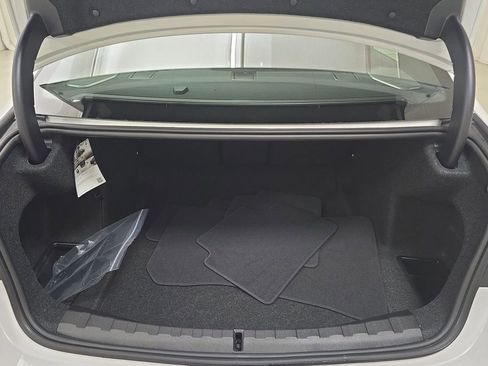 New 2025 BMW 330i xDrive Sedan w/ Convenience Package image 27