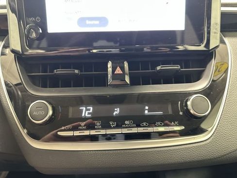 Used 2024 Toyota Corolla LE FWD image 30
