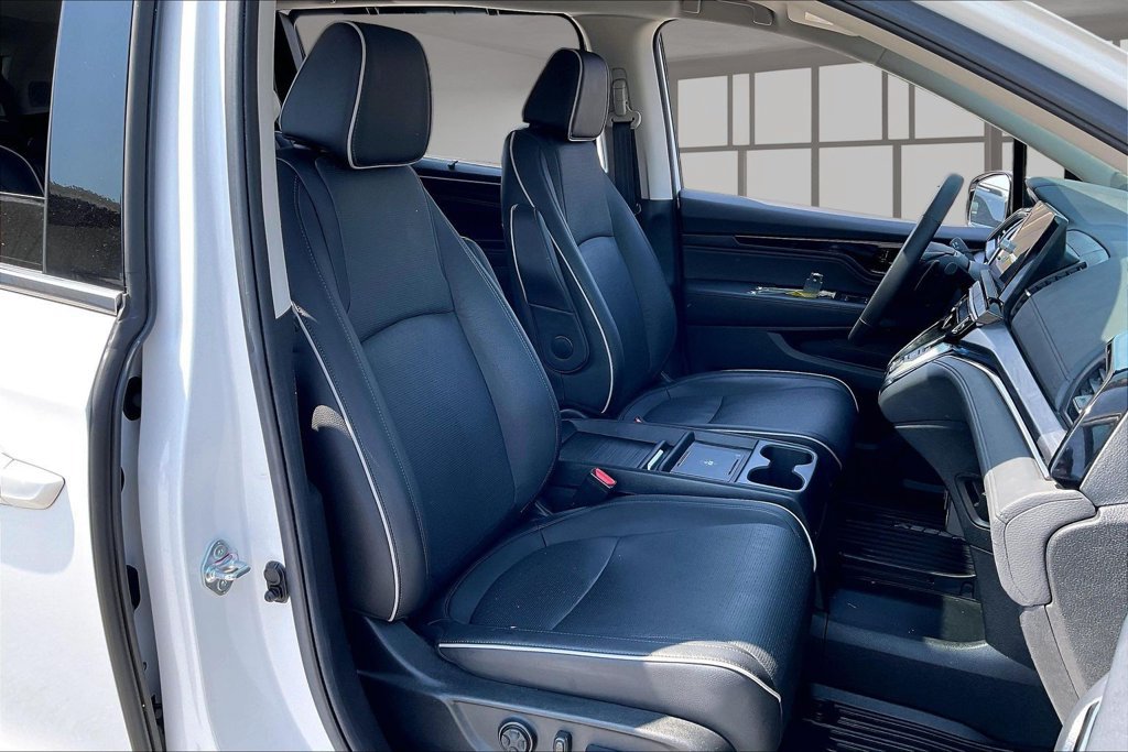 Certified 2025 Honda Odyssey Elite image 29
