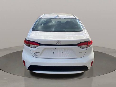 Used 2022 Toyota Corolla LE image 5