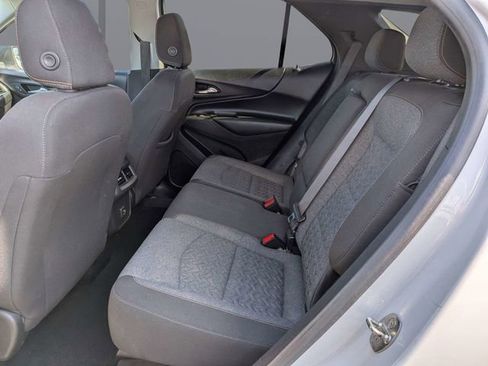 Used 2022 Chevrolet Equinox LT AWD/4WD image 13