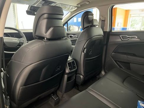 New 2026 Kia Sportage EX AWD/4WD image 17