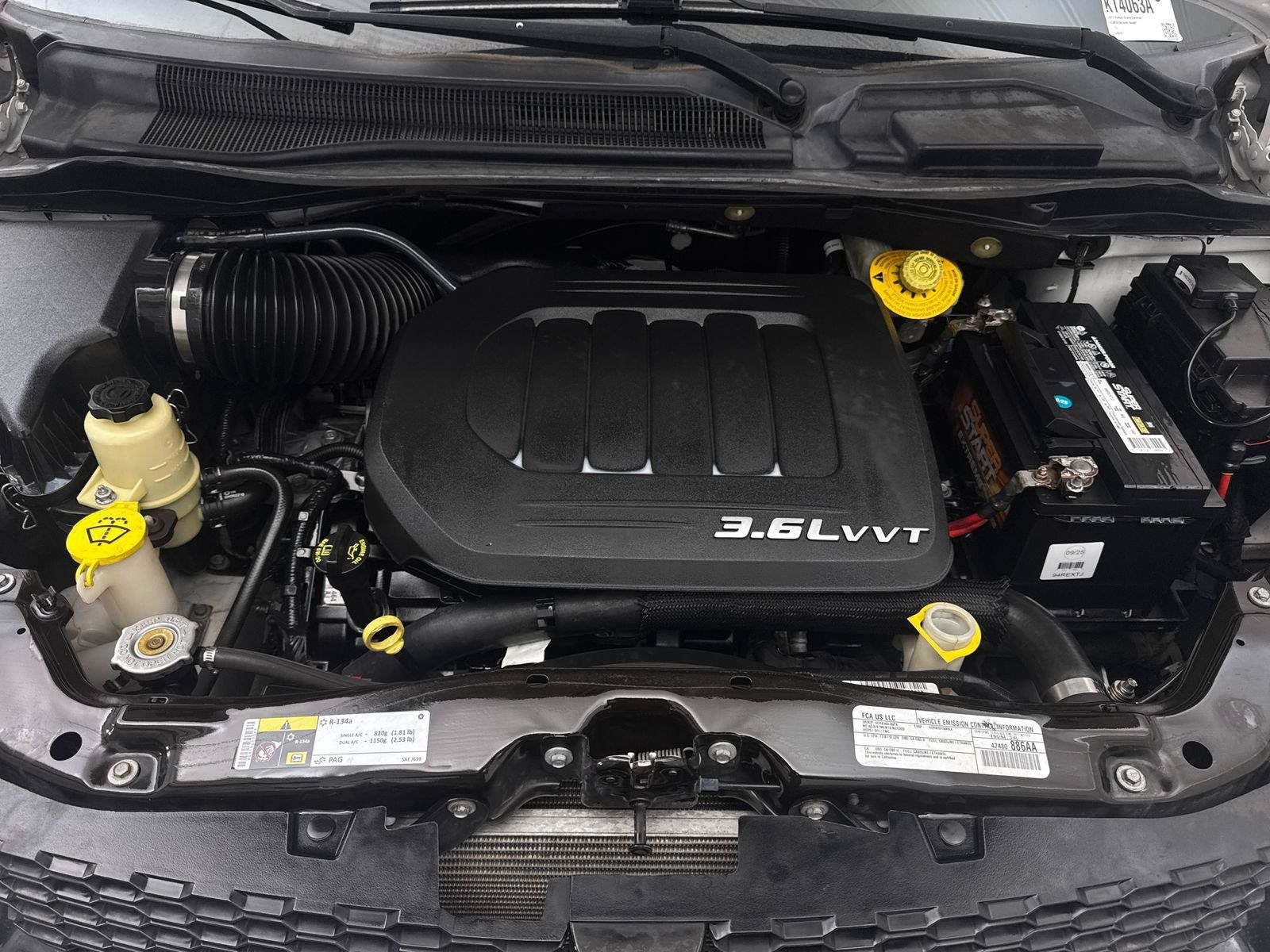 Used 2017 Dodge Grand Caravan SE FWD image 5