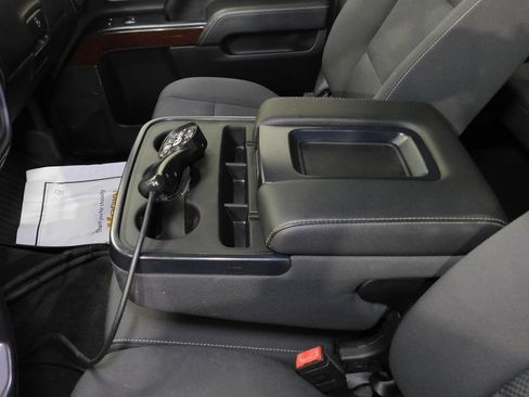 Used 2018 GMC Sierra 2500 SLE w/ HD SLE Preferred Plus Package AWD/4WD image 45