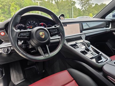 Certified 2023 Porsche Panamera 4 Platinum Edition AWD/4WD image 4