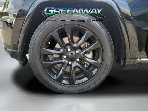 Used 2021 Jeep Grand Cherokee Laredo X image 31