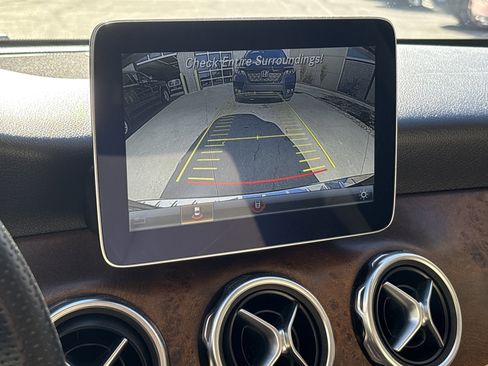 Used 2019 Mercedes-Benz GLA 250 4MATIC image 24