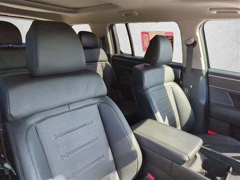 Used 2024 Hyundai Santa Fe Limited image 27