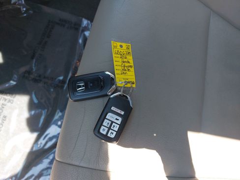 Used 2016 Honda Odyssey Touring Elite image 38