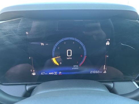 Used 2025 Chevrolet TrailBlazer LT AWD/4WD image 28