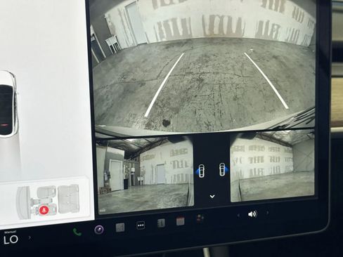 Used 2020 Tesla Model Y Performance image 13